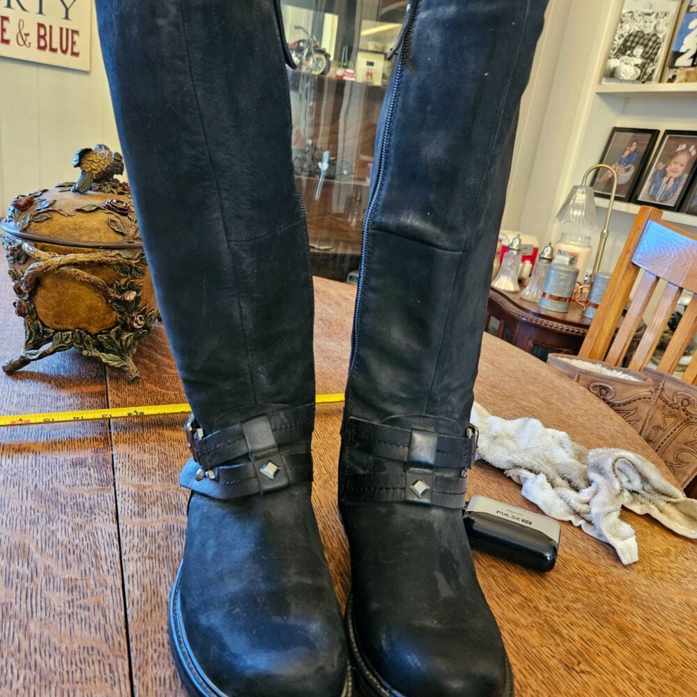 Women's tall black boots- Leather